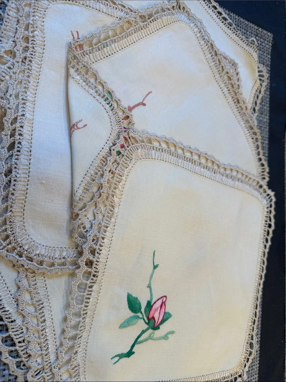 Vintage 10 Embroidered Rose Linen Doily - Pink and Green
